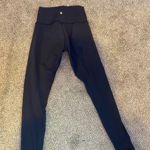 Lululemon Wunder Under 25” size: 6 color: NAVY